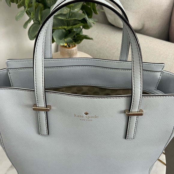 Kate Spade Purse - Picture 3 of 11